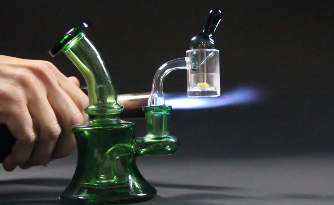 How to keep your dab rig nail clean - Weed Delivery Victoria